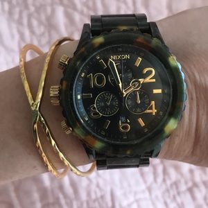 Nixon 42-40 All Black/Tortoise Oversized Watch